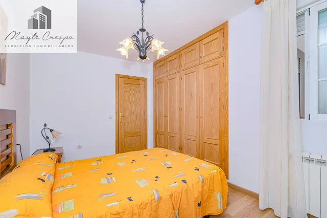 ¡TRES DORMITORIOS, GARAJE Y LISTO PARA ENTRAR A VIVIR! — 24