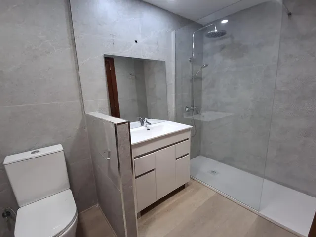 SE ALQUILA PRECIOSA Y REFORMADA VIVIENDA DE 4 DORMITORIOS - PASEO DE SOTO ALICANTE — 11