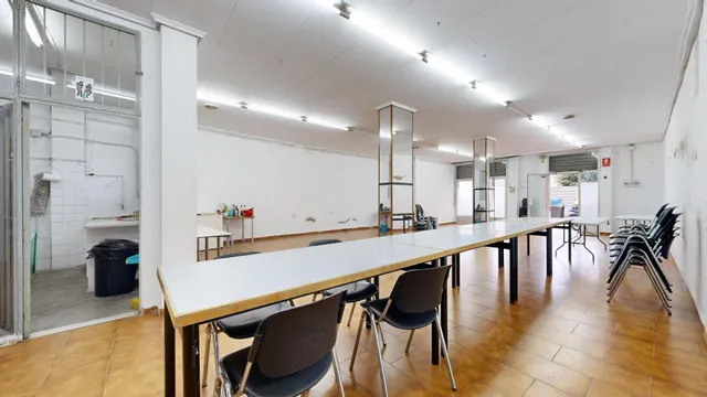 CASA DE DOS PLANTAS DE 180 M2 CADA UNA EN EL CORAZON DE TORRENT — 3