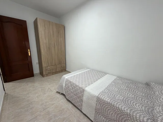PISO ALQUILER LARGA DURACIÓN — 17