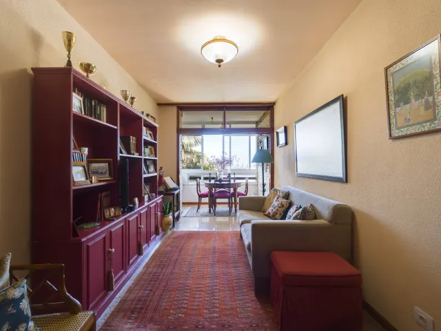 Chalet independiente junto a Paseo de Chil, con jardín, ascensor y vistas a la bahía — 29