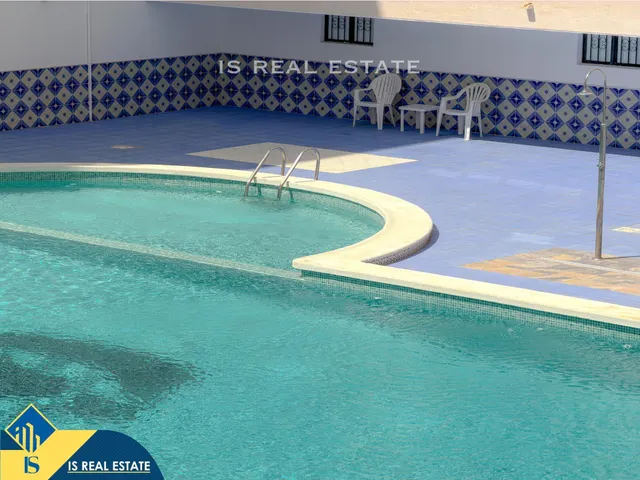 Edificio Galeon. Apartamento para reforma con excelente potencial de inversión + 2 amplias terrazas + piscina comunitaria — 5