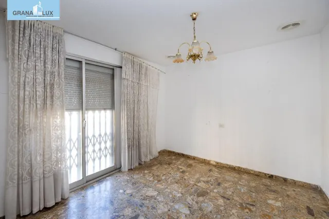 Edificio con gran potencial de desarrollo residencial en Zaidín – Granada — 30