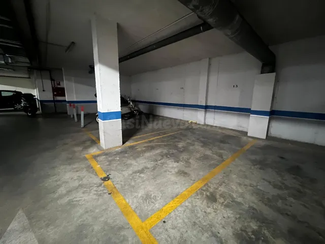 ¡Oportunidad! Amplia plaza de garaje en zona Quirón, Córdoba - foto 2