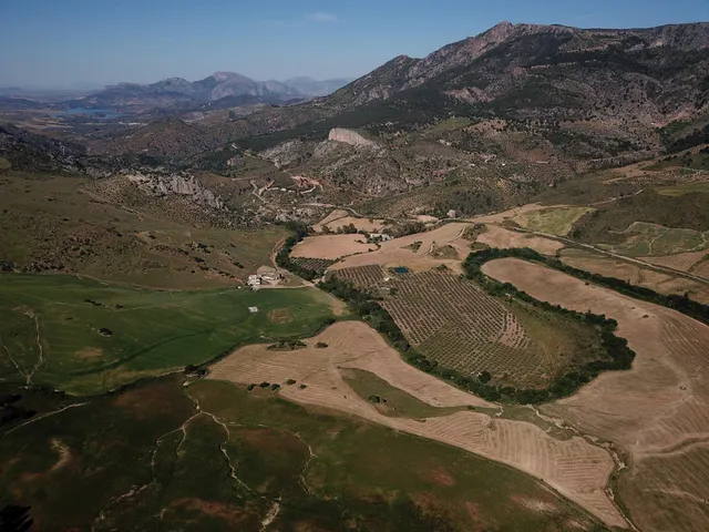 Impresionante finca edificable cerca de Málaga — 43