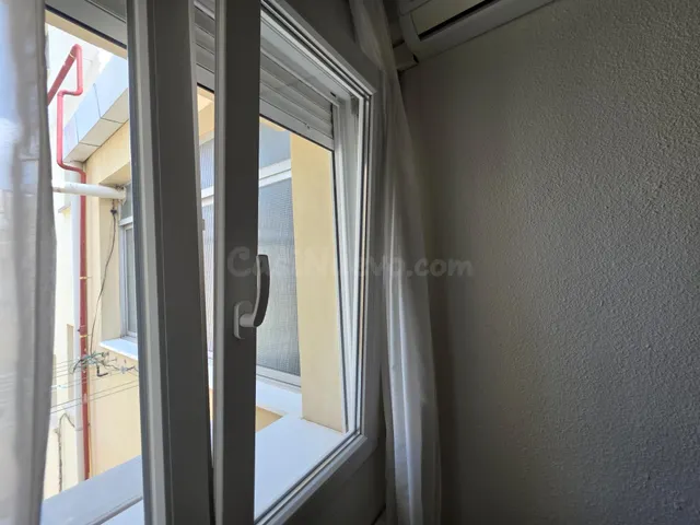 Amplio piso de 157 m2 con terraza, garaje y vistas al Retiro en Jerónimos — 21