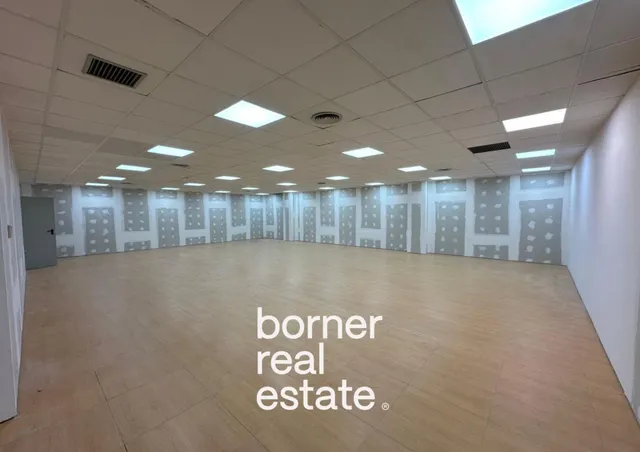 Local en venta en Trade Center Sant Cugat. — 13