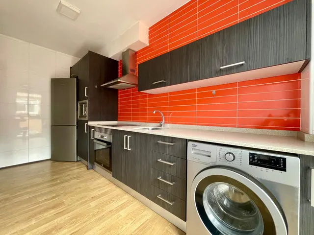 PISO LINEA MODERNA — 2