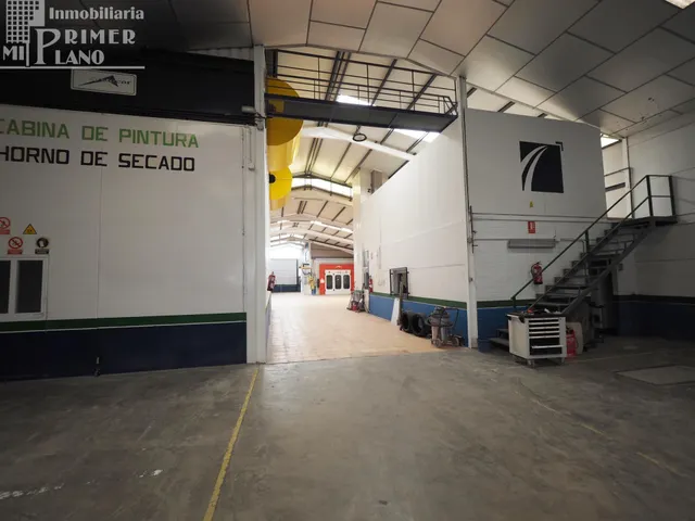 Amplia Nave Industrial en Tomelloso - Oportunidad Única por €650,000 — 9