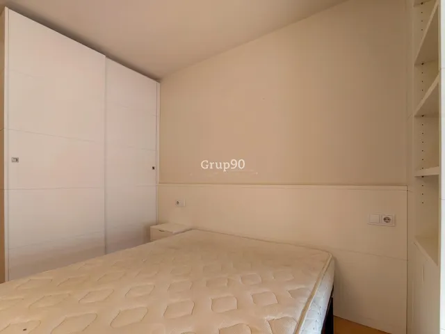 ÁTICO DÚPLEX CON TERRAZA PRIVADA JUNTO A RICARD VINYES — 23