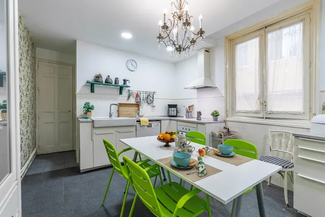 Vivienda señorial junto a Ópera – Calle Arrieta, Madrid — 50