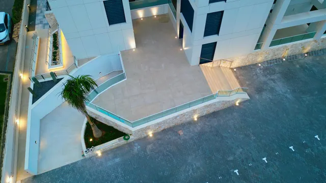 Apartamento en planta baja de obra nueva en exclusiva urbanización en primera línea de playa — 33