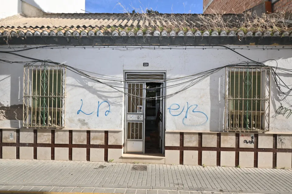 SOLAR URBANO EN VENTA EN MARACENA | 175 m2 | PARA DERRIBAR O RECONSTRUIR
