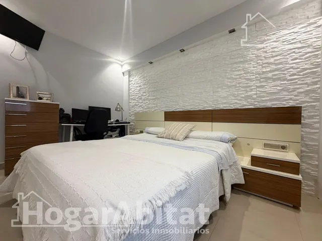 ¡Espectacular! Amplio, impecable y moderno con balcón, todo amueblado — 14