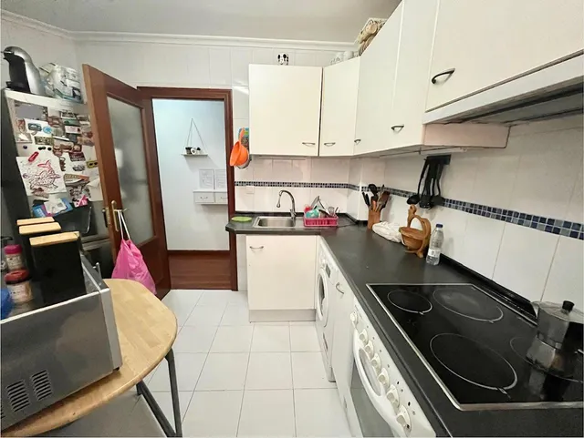 AMPUERO 3 habitaciones+2 BAÑOS+ PLAZA DE GARAJE+ TRASTERO - foto 3