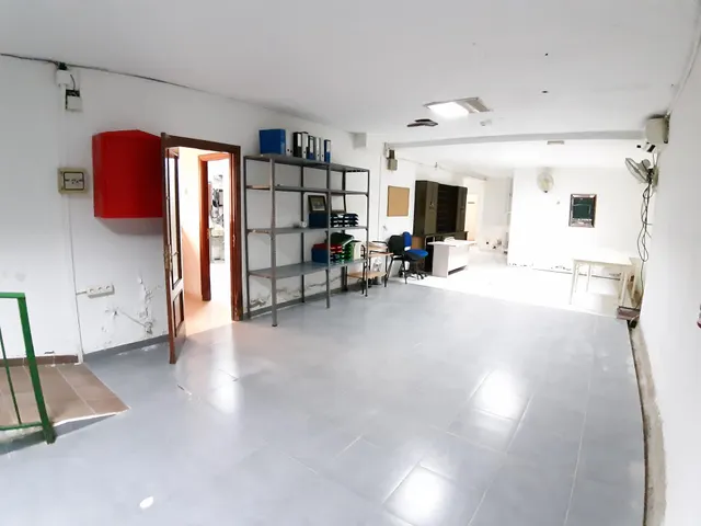 Amplio Local Comercial de 600 m2 en Ubicación Estratégica de Calahonda Baja — 33