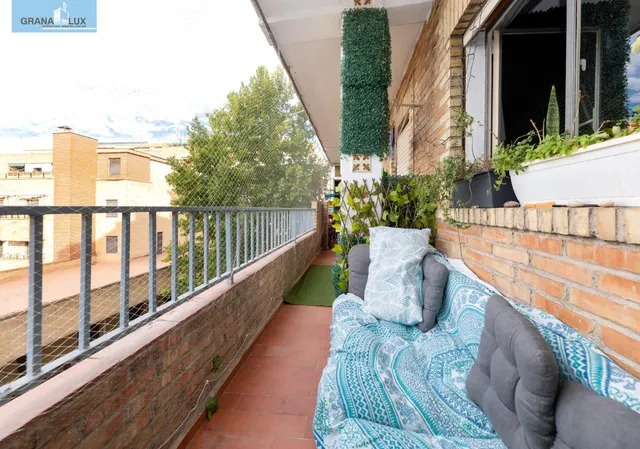 En Venta Piso de 4 dormitorios con ascensor, ideal para reformar a tu gusto. — 6