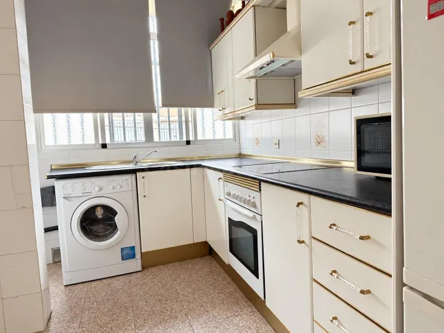 VIVIENDA DE 3 DORMITORIOS EN LAS LETANIAS! — 3