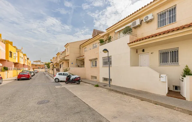 COQUETO DÚPLEX A LA VENTA EN LA ALBERCA — 10