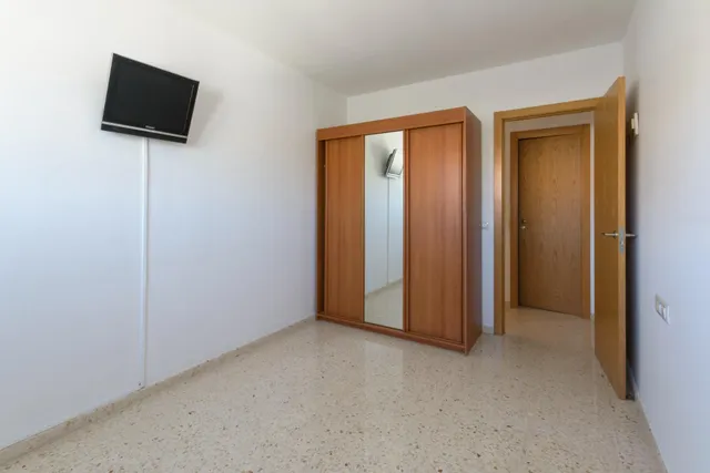 Cesión de vivienda por 50 años en Gandia, zona hospital, con piscina comunitaria, parking y trastero — 18