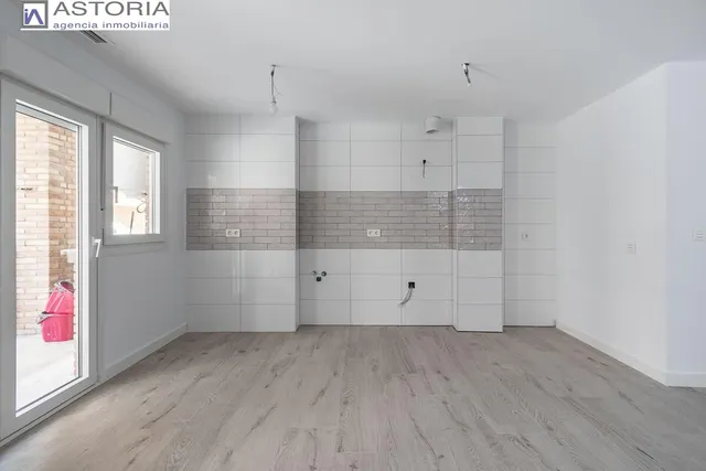 Piso reformado en Avenida Barcelona — 8