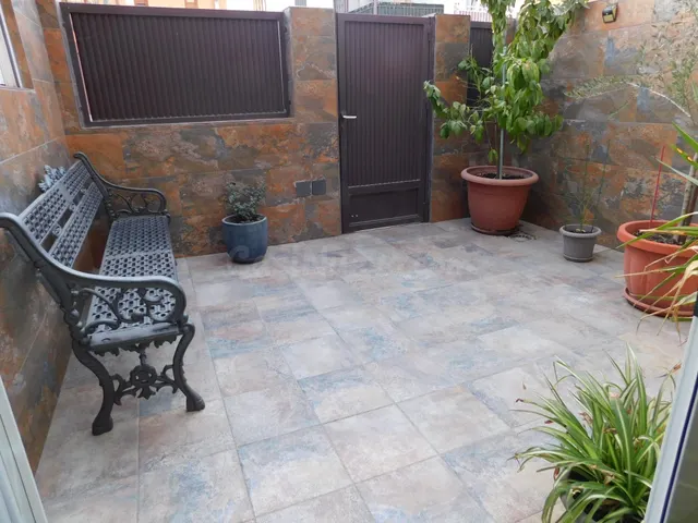 Chalet Adosado en Yuncler 3 Plantas para entrar a vivir - foto 4