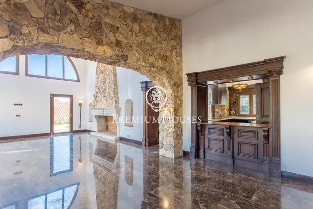 Casa en venta con bonitas vistas al mar en Cala Sant Francesc — 15