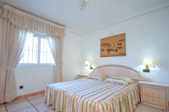 CHALET CON PISCINA PRIVADA EN LA ZENIA - PLAYA FALAMENCA (ORIHUELA COSTA) — 12