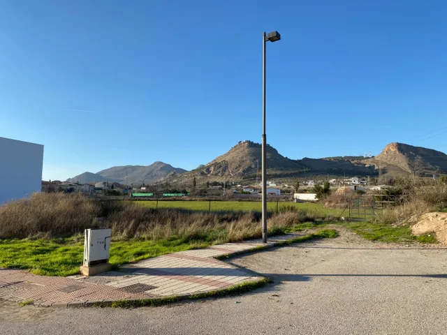 VENTA DE TERRENO RUSTICO URBANIZABLE  DEL TERMINO MUNICIPAL DE ATARFE EN EL CAMINO DE ALBOLOTE — 12