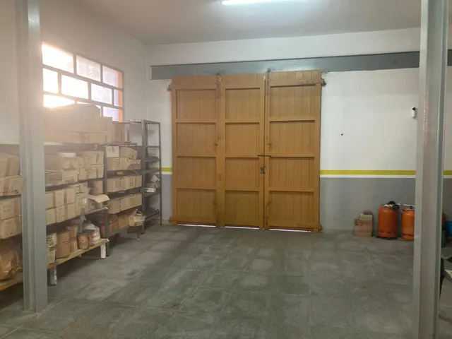 Edificio con local y 2 viviendas en Tordera — 38