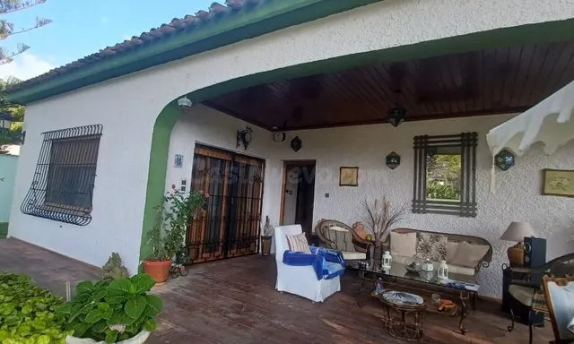 Villa de 3 dormitorios, 3 baños en campo amor ( Orihuela Costa ) — 3