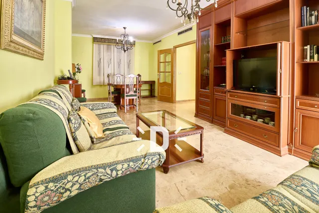 SE ALQUILA BONITA VIVIENDA EN BENETUSSER — 7