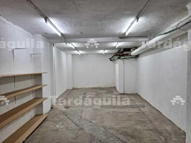 LOCAL EN ALQUILER EN CALLE ARCO — 16