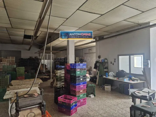 NAVE INDUSTRIAL DE 766 M2 EN MONÓVAR - foto 2