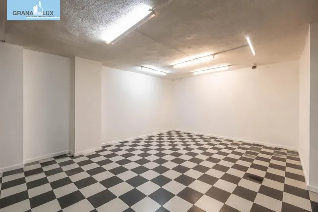 Local comercial 106m² en venta - Centro — 16
