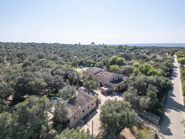 Villa de campo con piscina privada y casa de invitados . — 49