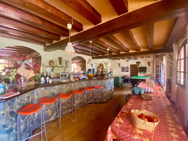 Exclusiva finca con masía, hotel, bodegas y 83 ha de terreno en el Priorat — 39