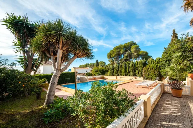 Villa con Vista al Mar en Venta en Pla del Mar en Moraira a  - foto 4