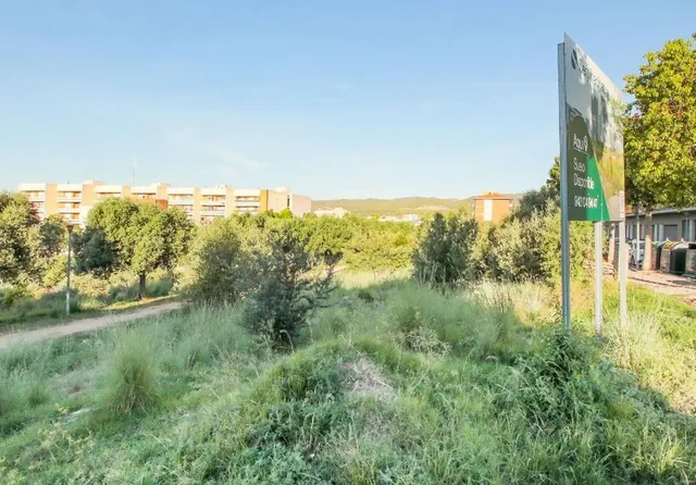Terreno urbano para construir en venta en c. josep irla, 46, Vendrell, El, Tarragona — 17