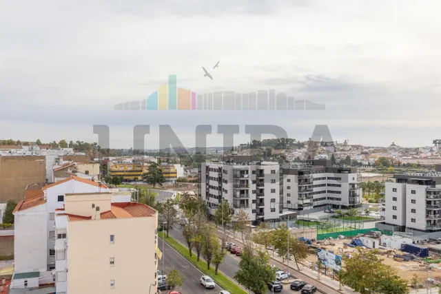 Vivir frente al guadiana, con vistas al parque y a la alcazaba de Badajoz — 18
