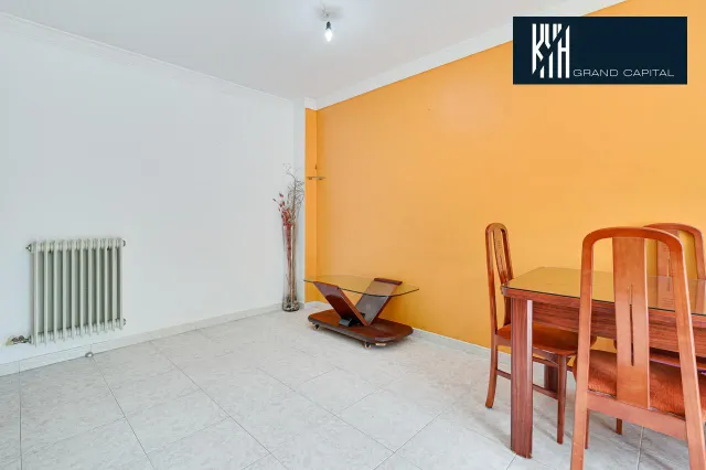 PISO GIRONA — 20