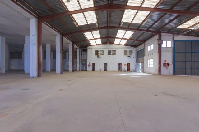 Nave industrial de 1.500 m2 en calle Ciudad de Sevilla — 5