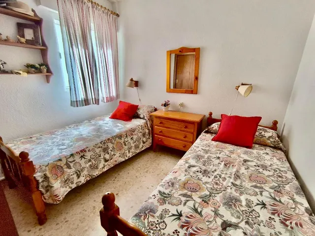 ¡Vive junto al mar! Amplia vivienda de 3 dormitorios a un paso de la playa — 23