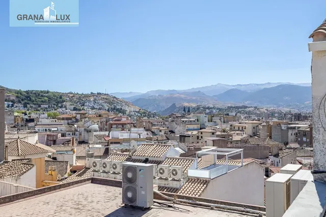 GRAN PISO EN CALLE RECOGIDAS — 35