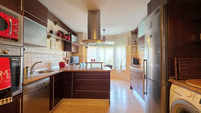 Cómodo chalet en venta en Eurovillas — 30