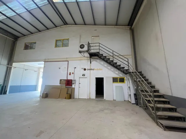 NAVE INDUSTRIAL EN FINCA LACY - foto 3