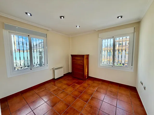 Casa 4 habitaciones 189m² en venta - La Zenia — 32