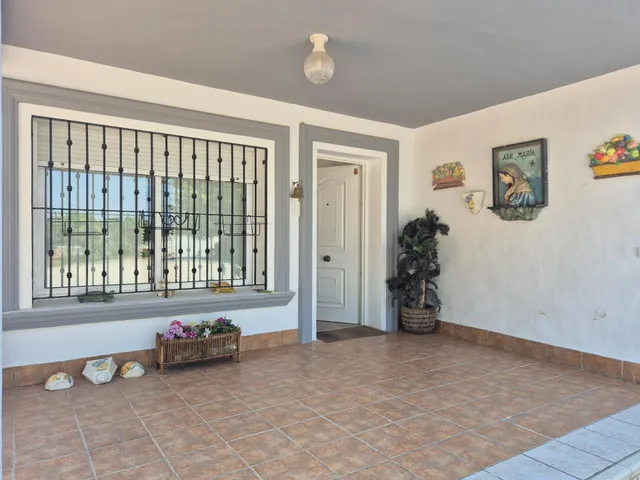Exclusiva villa en Oliva Nova, Costa Blanca — 20