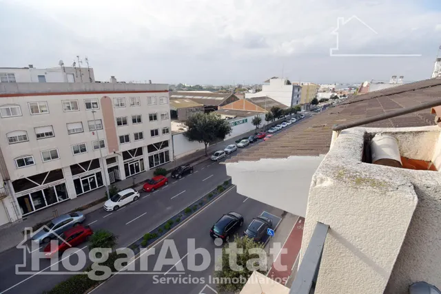 AMPLIO ÁTICO DÚPLEX CON GARAJE Y DOS TERRAZAS SOBRE LA AV DE ALCORA — 16