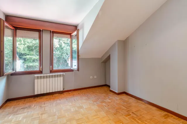 PRECIOSO PISO EN OLLONIEGO A TAN SÓLO 10 MINUTOS DE OVIEDO — 23